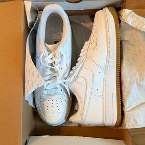 NIKE AIR FORCE 1 '07
